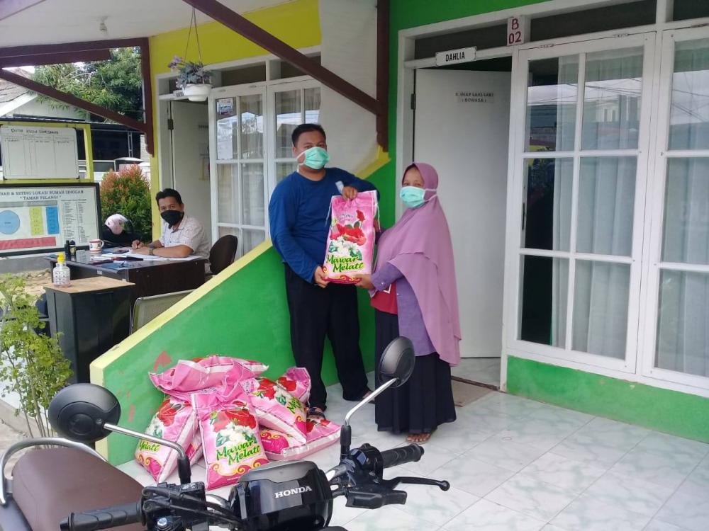 Ringankan Beban Warga, Dissos-PM Bontang  Buka Layanan Care Covid-19