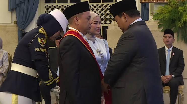 Bintang Mahaputera untuk Haji Isam: Penghargaan atau Patronase Politik?