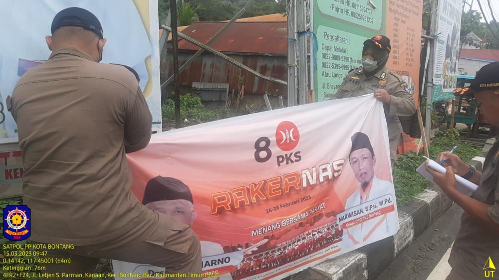 Satpol PP Bontang Tertibkan Spanduk dan Baliho Liar