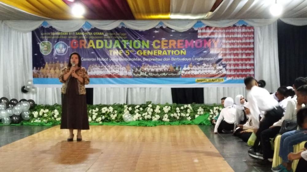 Kadisdik Kutim  Hadiri Acara Perpisahan di SD 011 Sangatta Utara