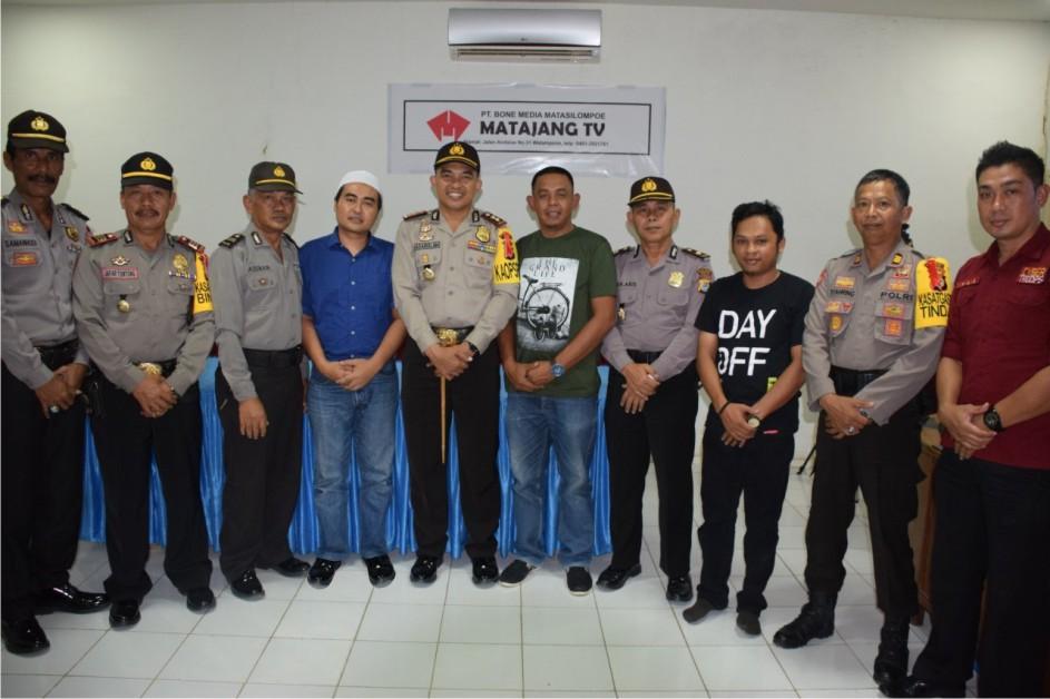 Jelang Pilkada, Kapolres Bone Sambangi Kantor Matajang TV