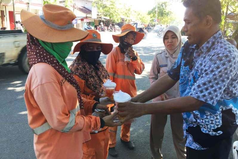 Peduli Sesama, Polres Balikpapan Sasar Pasukan Kuning