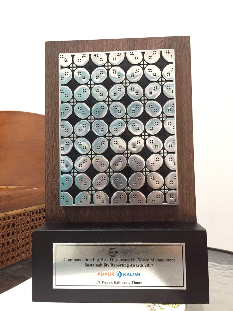 Pupuk Kaltim Raih Penghargaan Sustainability Report Award 2017