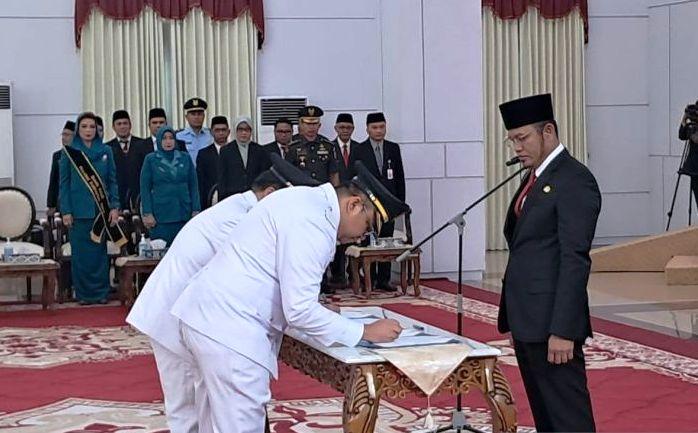 Dilantik, Gubernur Kaltim Minta Bupati Kukar Tahan Godaan 