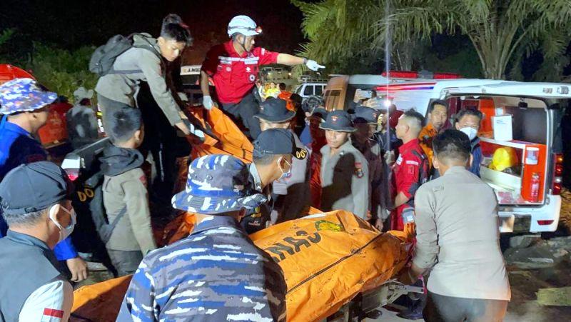 Sosok WNA Korban Heli yang Jatuh di Tanbu Kalsel 