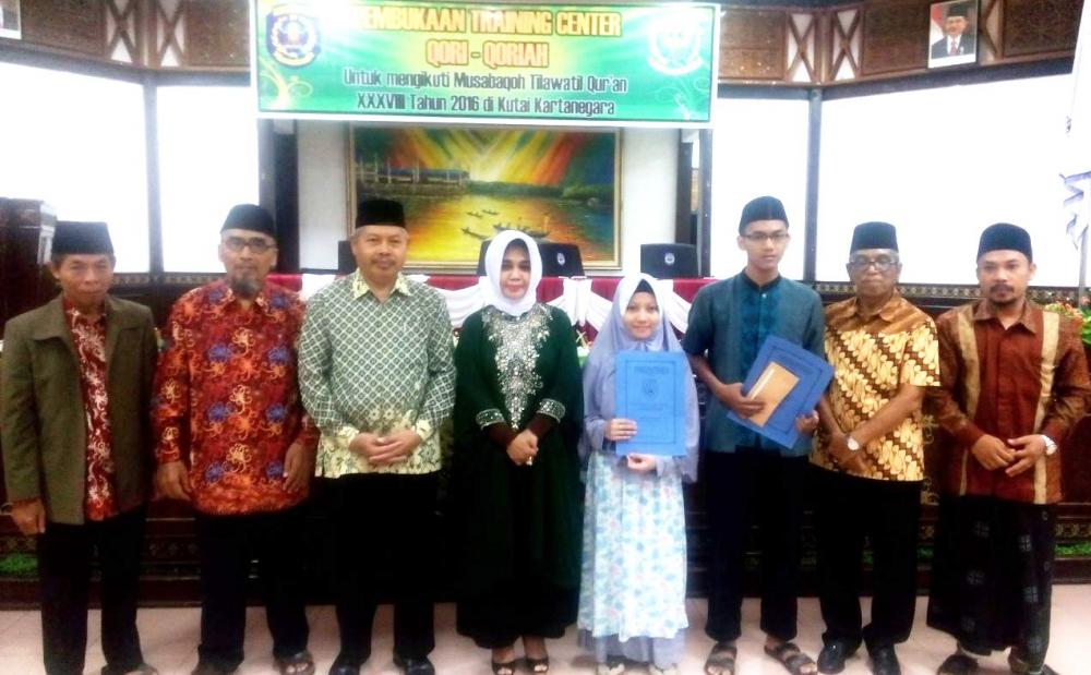 NENI MOERNIAENI RESMI MEMBUKA TRAINING CENTER QORI-QORIAH 