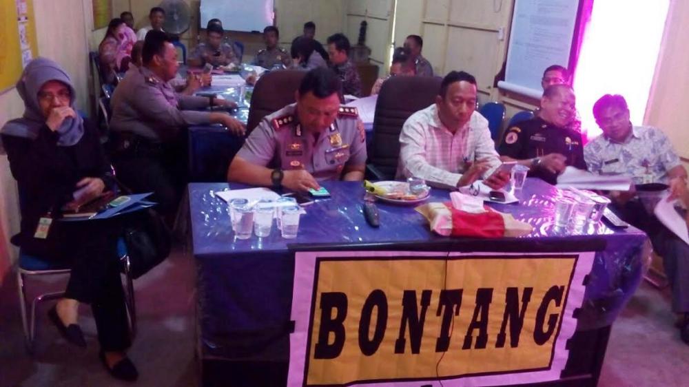 POLRES BONTANG GELAR VIDCON DENGAN KAPOLRI TERKAIT KARHUTLA