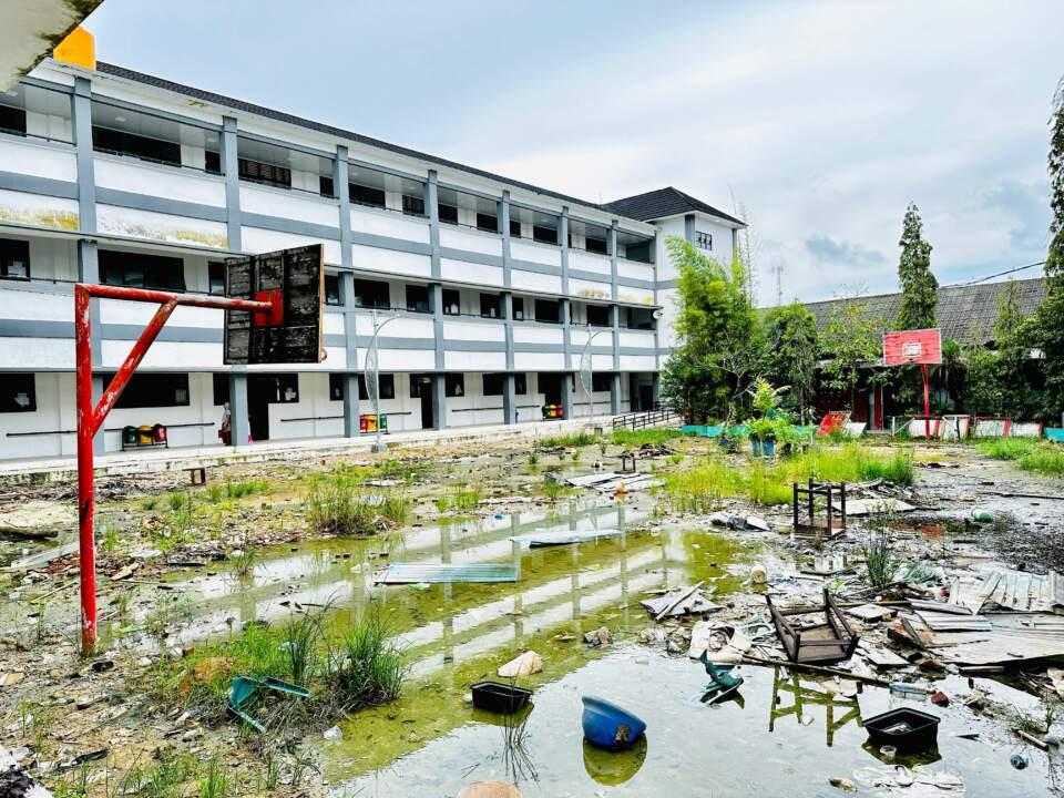 Disdikbud Gelontorkan Rp 1,4 Miliar, Perbaikan Lapangan SMPN 2 Bontang Mulai Dikerjakan