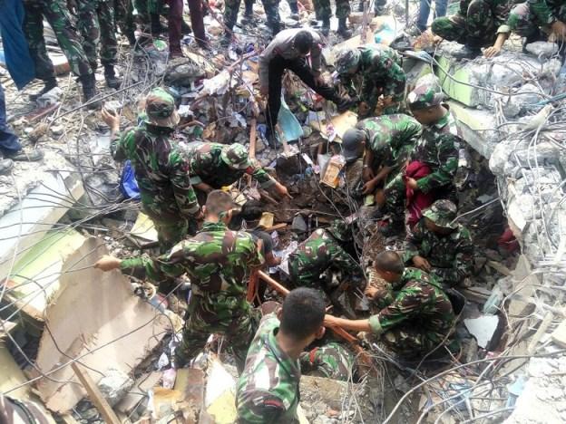 TNI Bangun RS Lapangan di Aceh untuk Korban Gempa