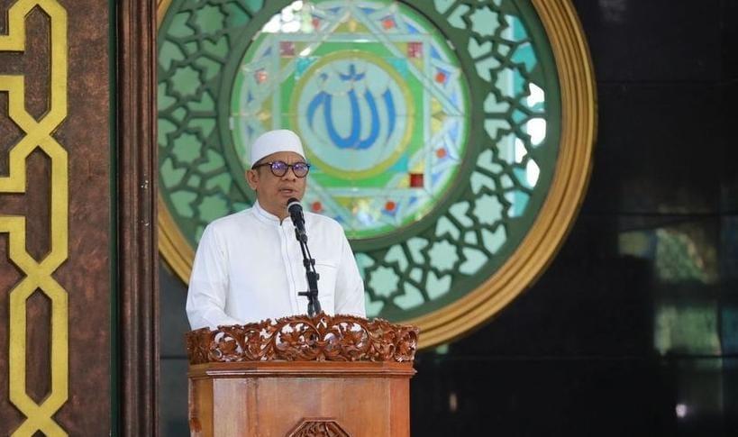 Salat Iduladha di Masjid Al-Hijrah, Wali Kota Serahkan Sapi Kurban   