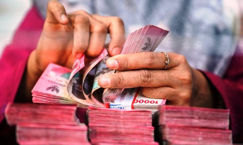 Rupiah Sentuh Rp18.099 per Dolar AS Pagi Ini 