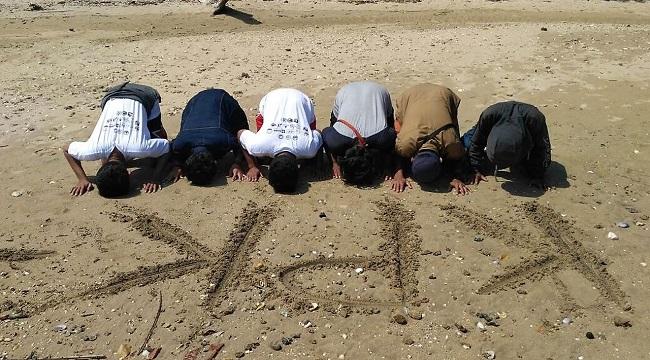 KPK Lakukan OTT, Warga Cilegon Sujud Syukur