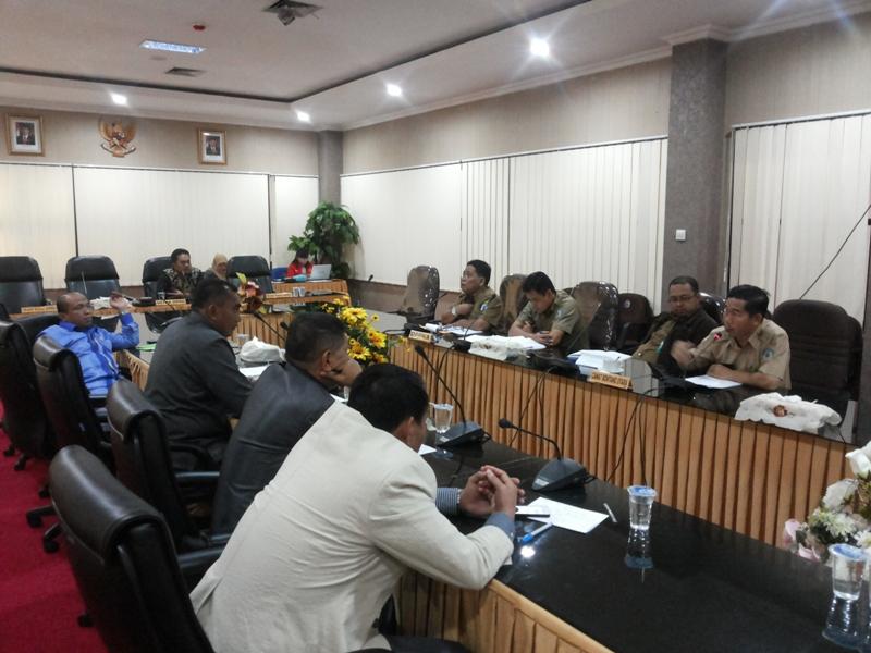 STATUS TAK JELAS, PERUMAHAN KORBAN GUSUR DI SELAMBAI BERSOAL