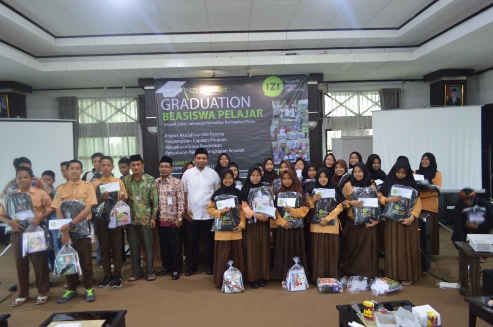 Graduation Beasiswa Pelajar IZI Kaltim