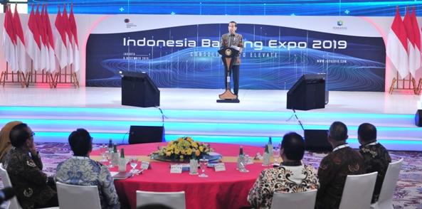 Jokowi Minta Perbankan Turunkan Bunga Kredit dan Salurkan ke UMKM 