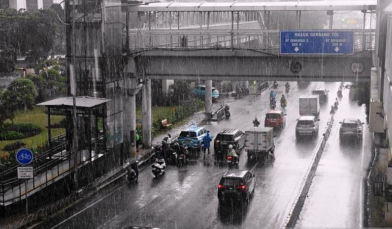 Cuaca Kaltim-Kalsel Belum Stabil, Bibit Siklon 92W Masih Berpengaruh