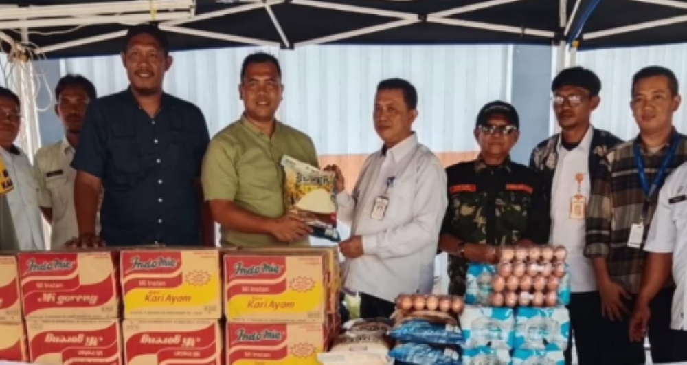 Plt Camat Bontang Selatan Apresiasi Bantuan Indomaret untuk Korban Kebakaran Berebas Tengah