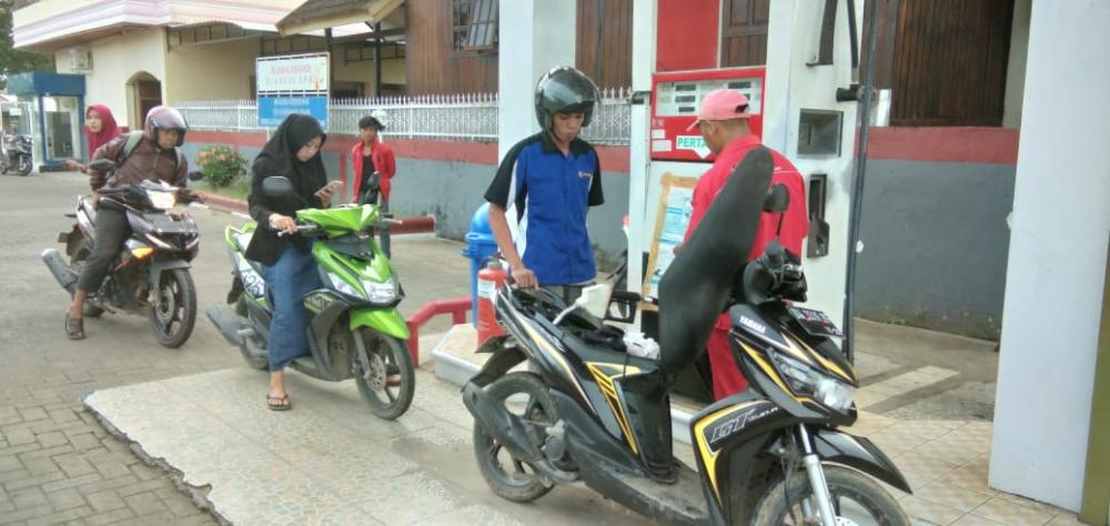 Meski Harga BBM Turun, Banyak Pengendara di Bone Kecewa