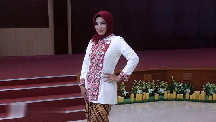 Begini Kesan Istri Camat Bontang Utara Ikut Lomba Peragaan Busana 