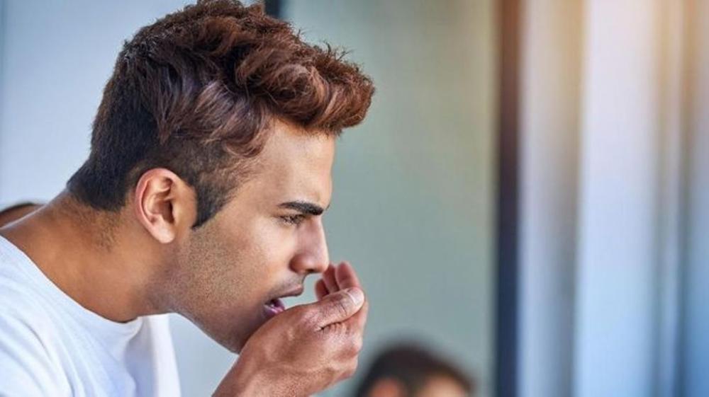 Benarkan Stres Picu Bau Mulut?