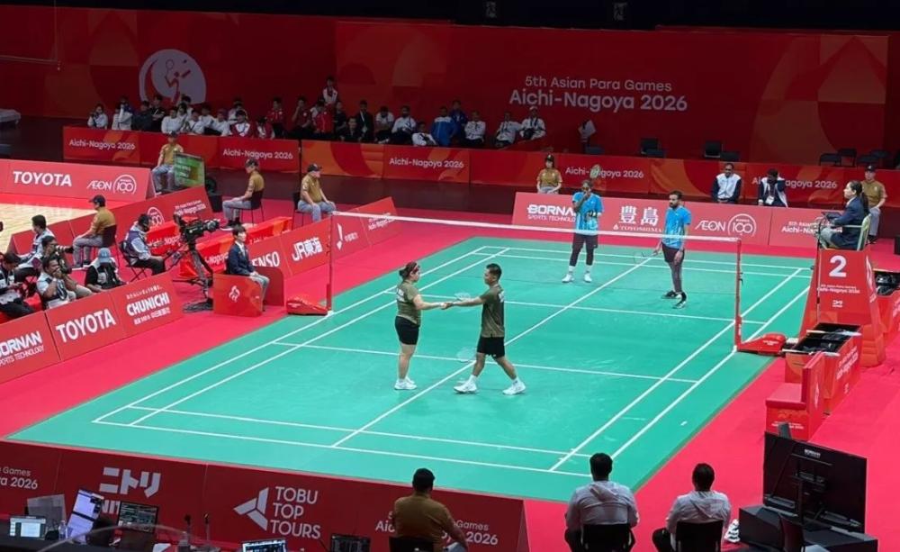 Comeback Dramatis! Leani/Hikmat Rebut Emas Pertama Para Bulu Tangkis di Asian Para Games 2026