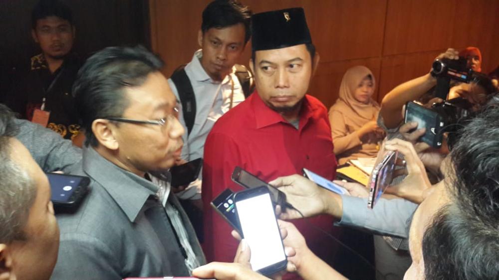 Saksi Paslon Rusmadi - Safaruddin Pilih Walk Out Saat Rekap KPU Kaltim
