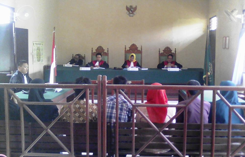 TERUNGKAP: ASTAGA, TERNYATA AYAH BIOLOGIS BAYI KARDUS ITU?