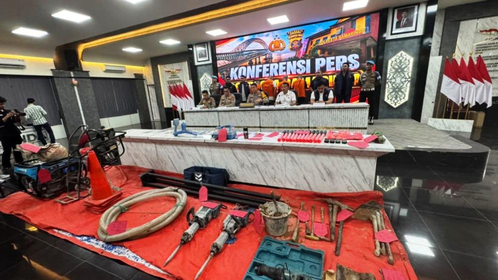 Modus Pencurian Kabel di Samarinda: Pakai Detektor, Gali Jalan Malam Hari, Tutup dengan Aspal
