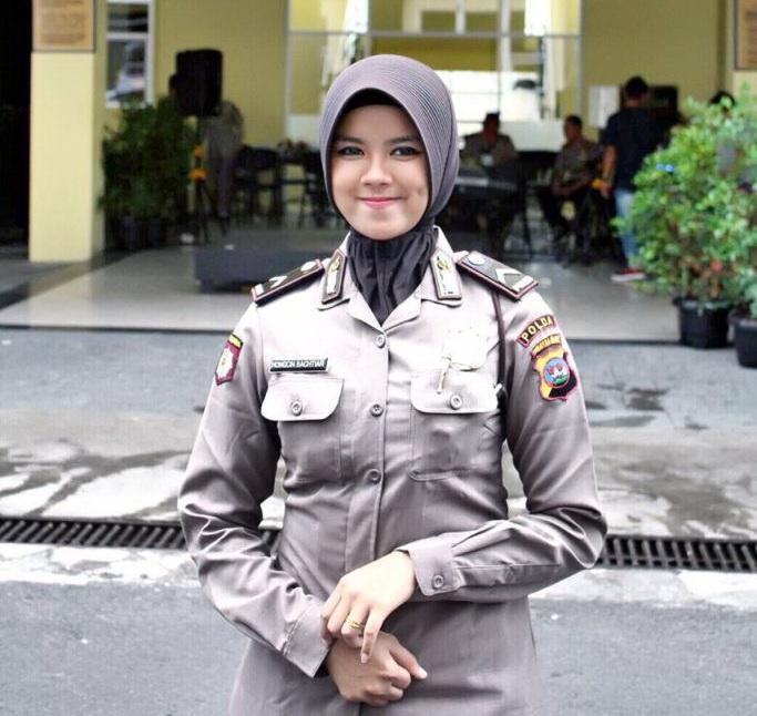 Hongcin yang Viral di Medsos Itu, Ternyataâ€¦