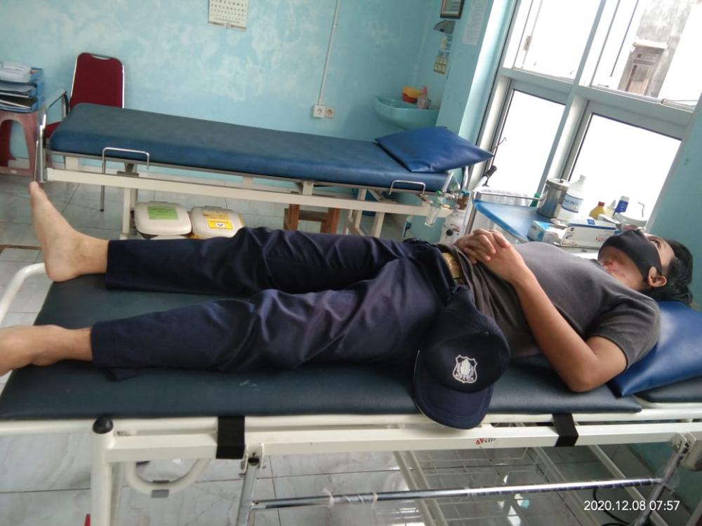 Tegur Pedagang, Security Pasar Tamrin Bontang Dihadiahi Bogem Mentah