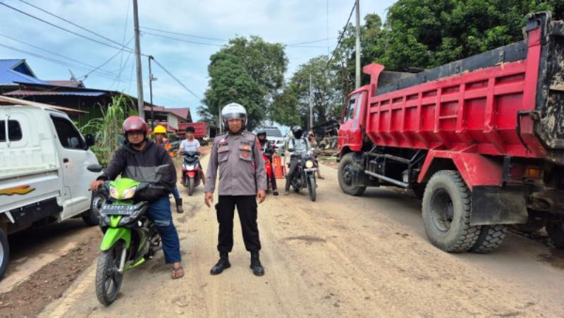 Ada Buka Tutup di Longsor Jalan Nasional Balikpapanâ€“Samarinda Km 28