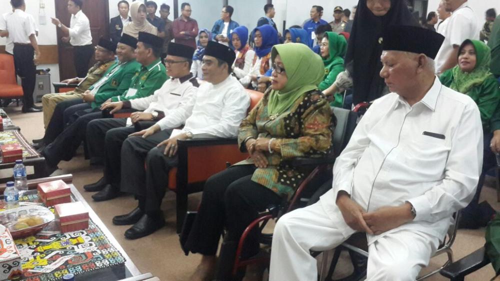Awang Faroek Dampingi Jaang - Ferdian Daftar ke KPU Kaltim