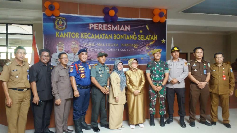 Walikota Neni Resmikan Kantor Baru Camat Bontang Selatan