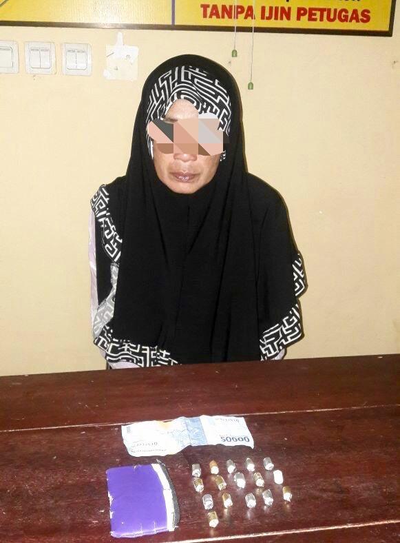 Nekat Jual Pil Setan, Perempuan Paruh Baya di Kutim Diamankan 