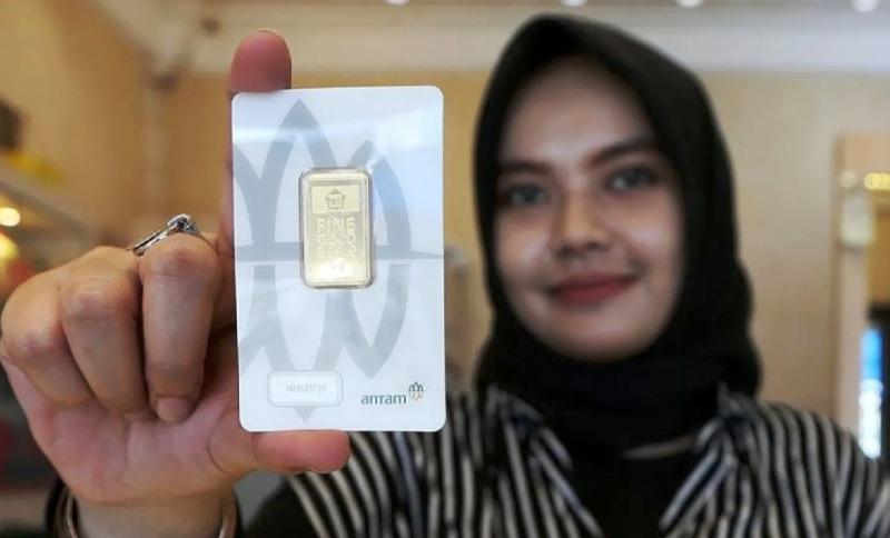 Harga Emas Antam Meroket, Sentuh Rp2,59 Juta per Gram