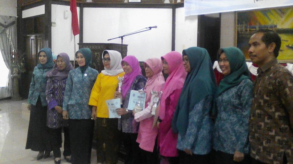 WALIKOTA BONTANG TUNTUT KOMITMEN PKK, TANGGULANGI KEKERASAN TERHADAP ANAK