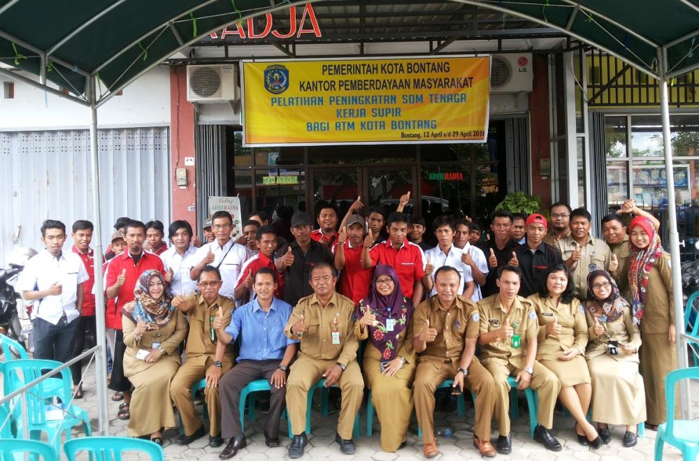 PELATIHAN MENGEMUDI, SALAH SATU CARA PEMKOT BONTANG ATASI PENGANGGURAN