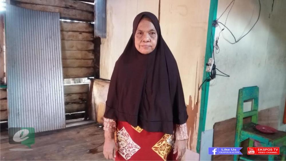 Derita Aminah, Ibu Tua yang Hidup di Rumah Tak Layak Huni Selama Puluhan Tahun