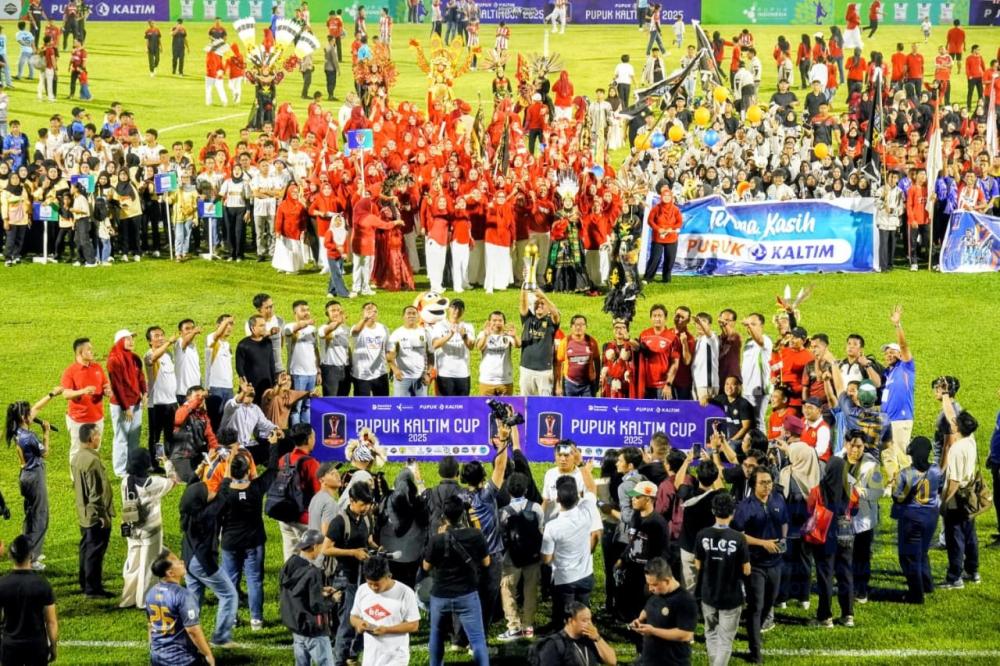 Pupuk Kaltim Cup 2025 Dibuka, 15 Tim Antar Kelurahan Berlaga di Stadion Mulawarman
