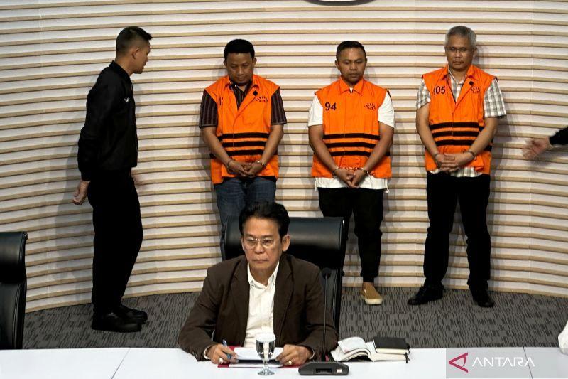 Cerita Gubernur Riau Sembunyi Saat OTT KPK