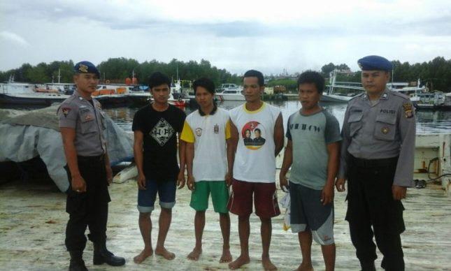 Sambangi Warga Kampung Nelayan, Polisi Ajak Stop Illegal Fishing