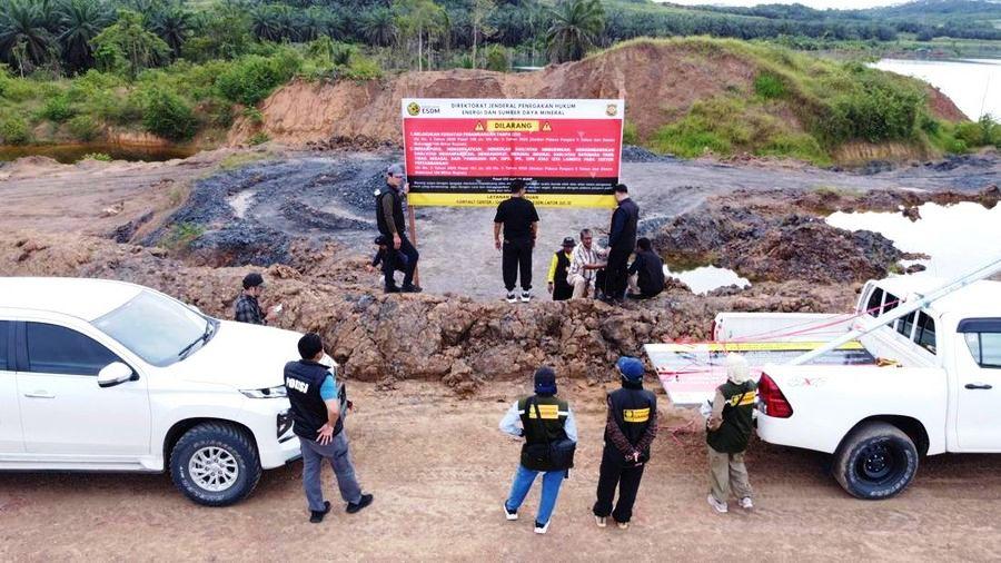 50 Ribu Ton Batu Bara Tak Bertuan di Mahakam: Tanpa Laporan, Polisi Bisa Turun Tangan