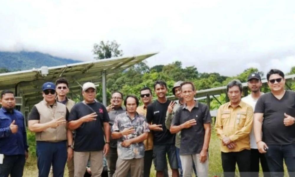 Saat Listrik Menyala 24 Jam di Ujung Mahakam Ulu