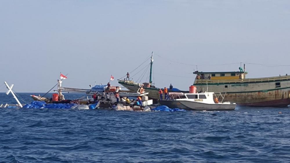BREAKING NEWS: Kapal Motor Asal Sultra Tenggelam di Perairan Teluk Bone 
