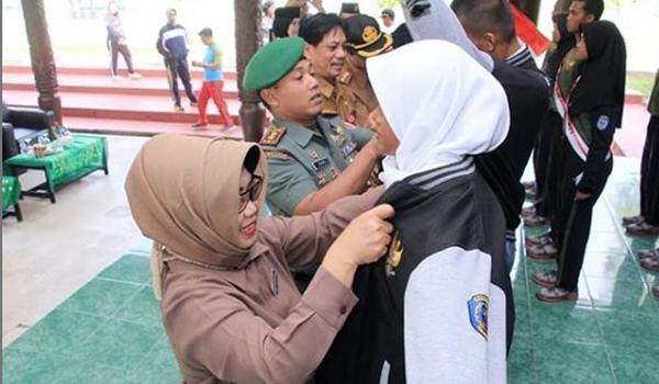 Wali Kota Neni Lepas Paskibraka Tingkat Kota dan Provinsi