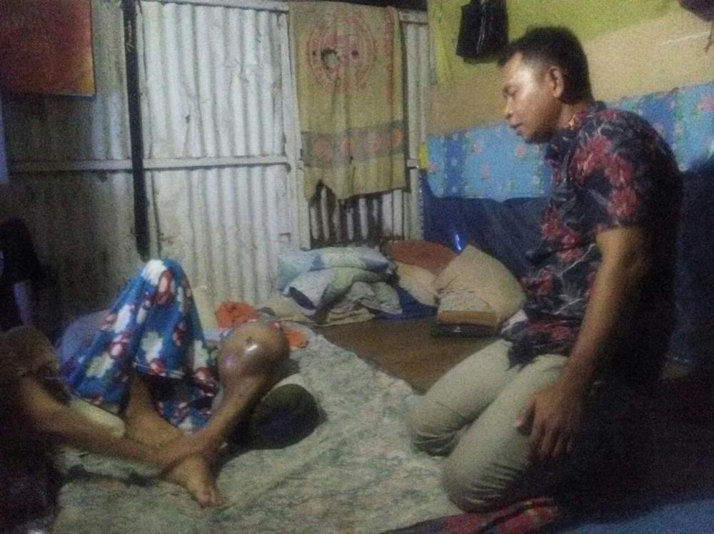 Ketua PKB Maros Bantu Ringankan Beban Seorang Penderita Tumor