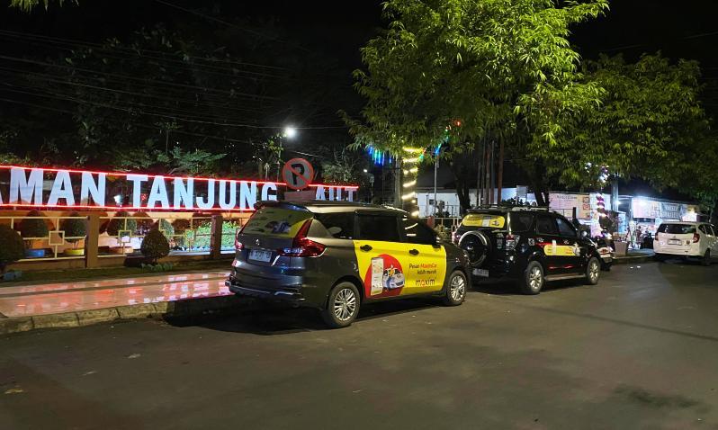 Parkir Liar Bandel di Bontang, Rambu Cuma Jadi Pajangan