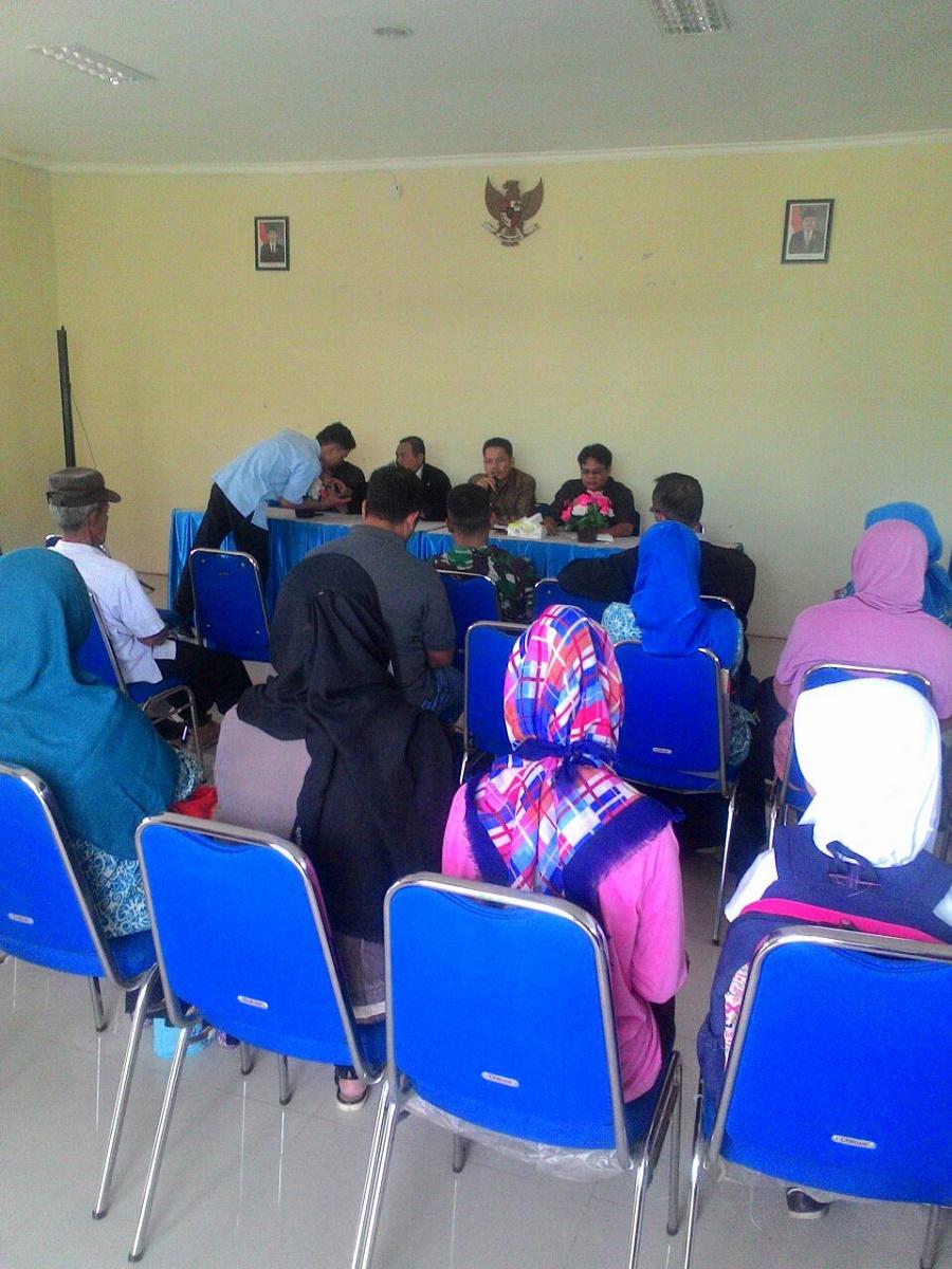 Anak Tidak Lulus Seleksi, Warga Ancam Tutup Sekolah 