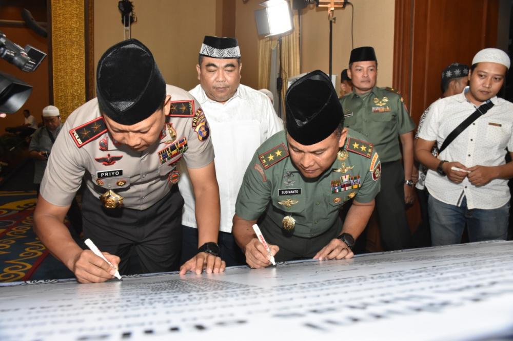 Dihadiri Wagub, Pangdam VI/Mlw dan Forkopimda Kaltim Deklarasi Bersama