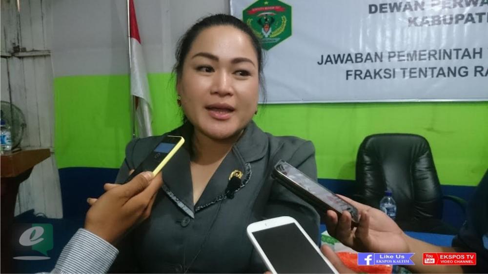 Masyarakat Keluhkan Tumpukan Sampah, Ketua DPRD Minta Aparat Kampung Bertindak